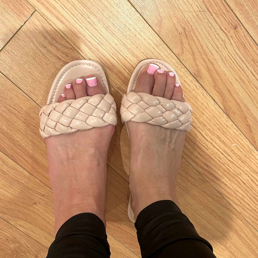 Rouge Sandals- Woman's- size: 8.5